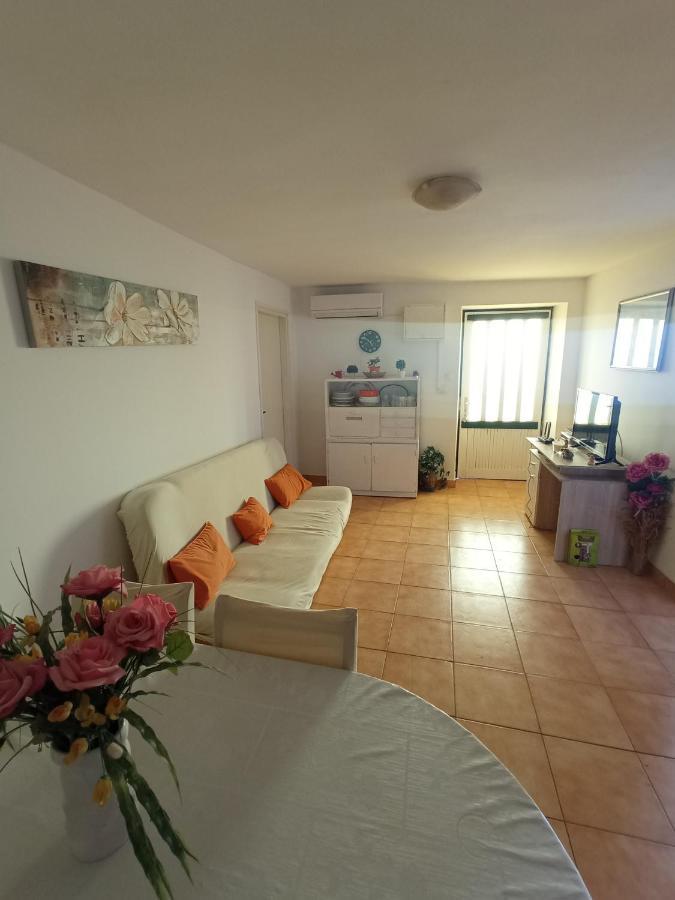 Apartman Anna Подстрана Екстериор снимка